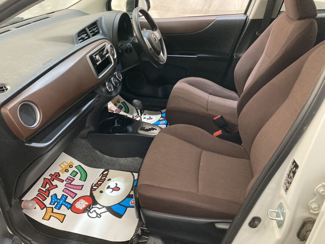ヴィッツ8317