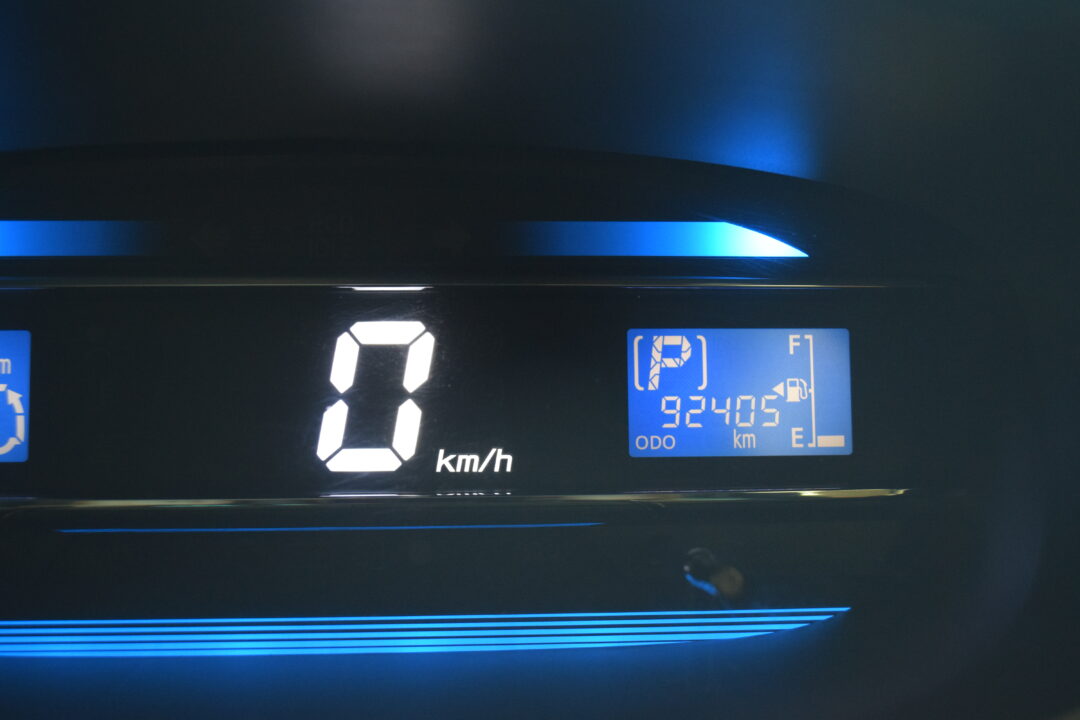 ミライース8936