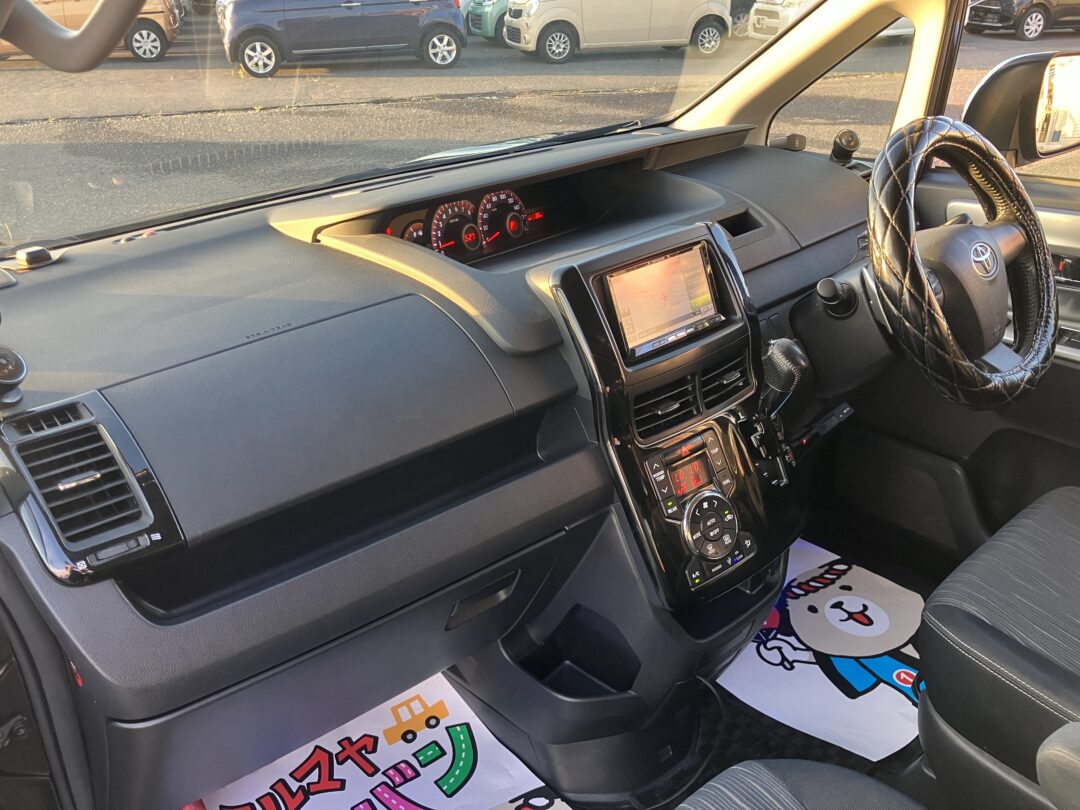 ヴォクシー 6408