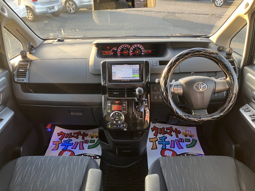 ヴォクシー 6408