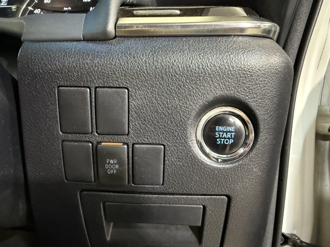 アルファード 4252