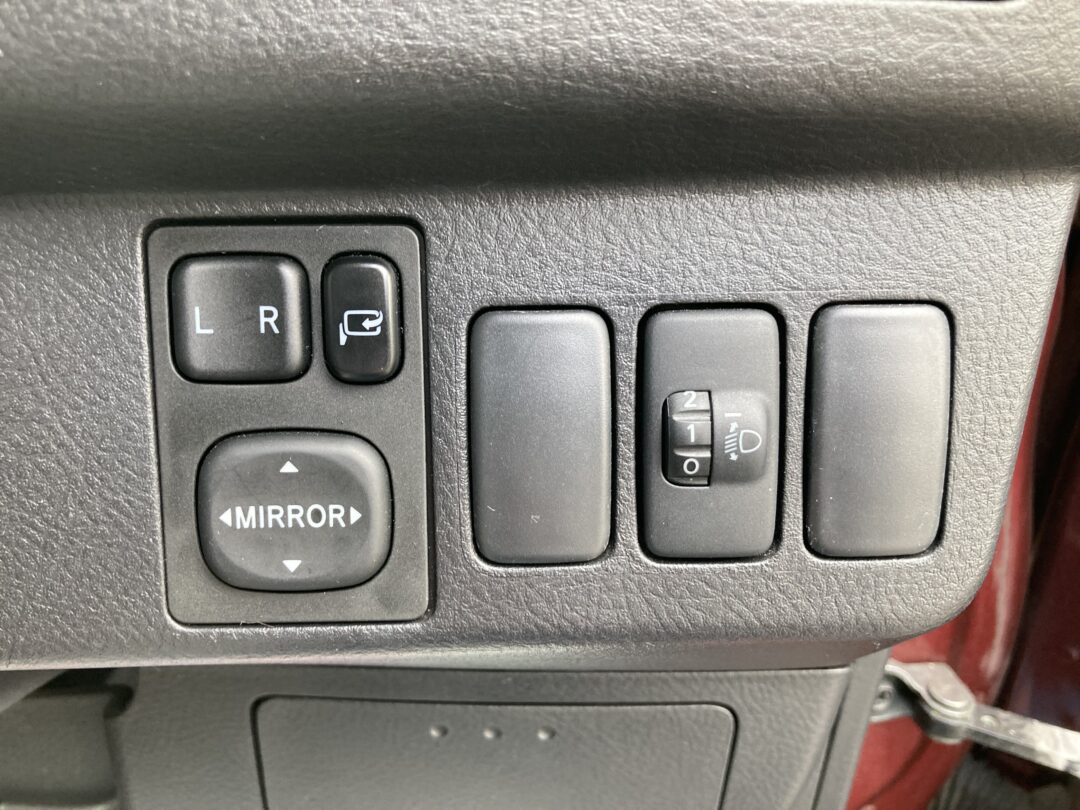 ミラジーノ 7617