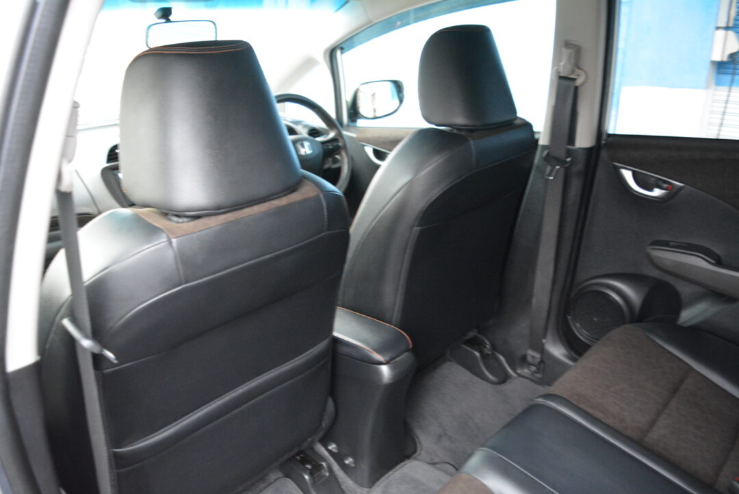 フィットシャトル 1002