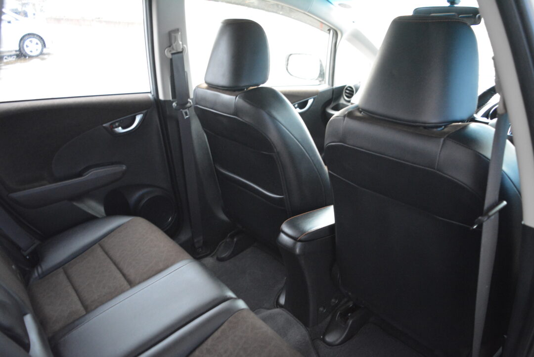 フィットシャトル 1002