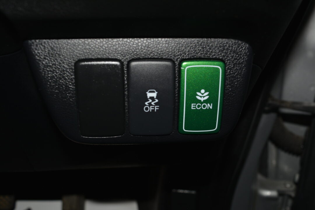 フィットシャトル 1002