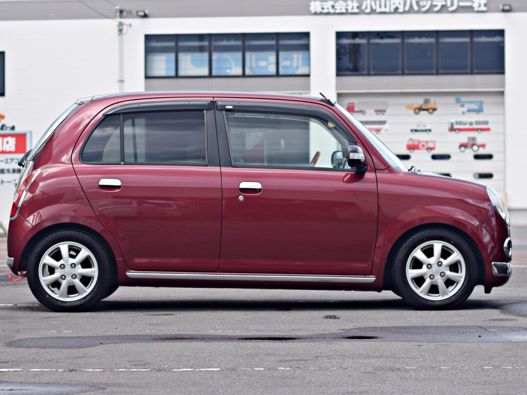 ミラジーノ 7617