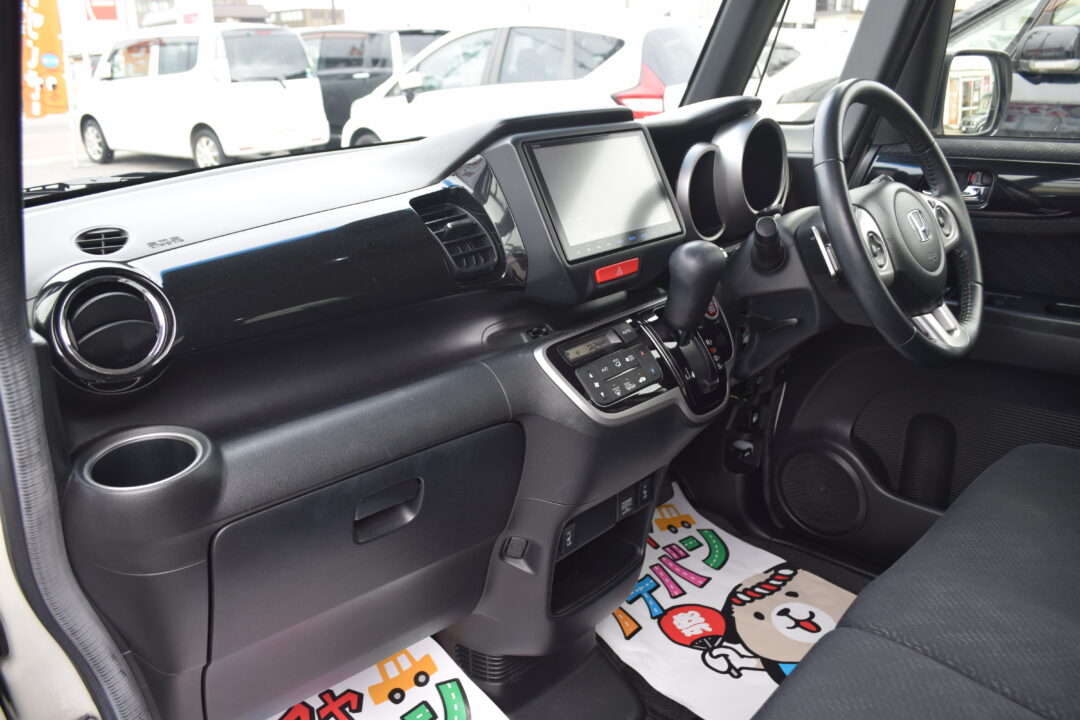 N-BOX 5670