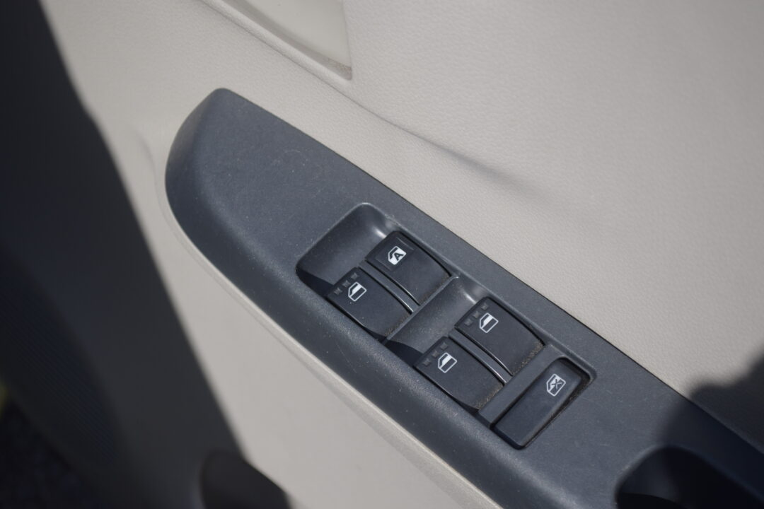 ミライース 8629