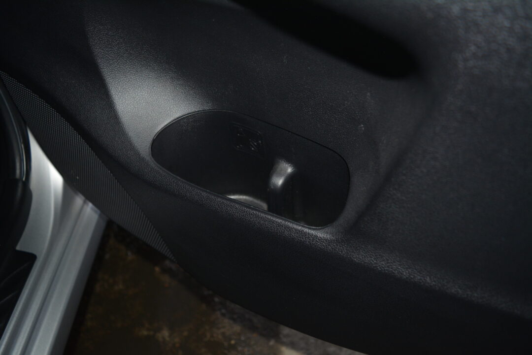 ラクティス 7899