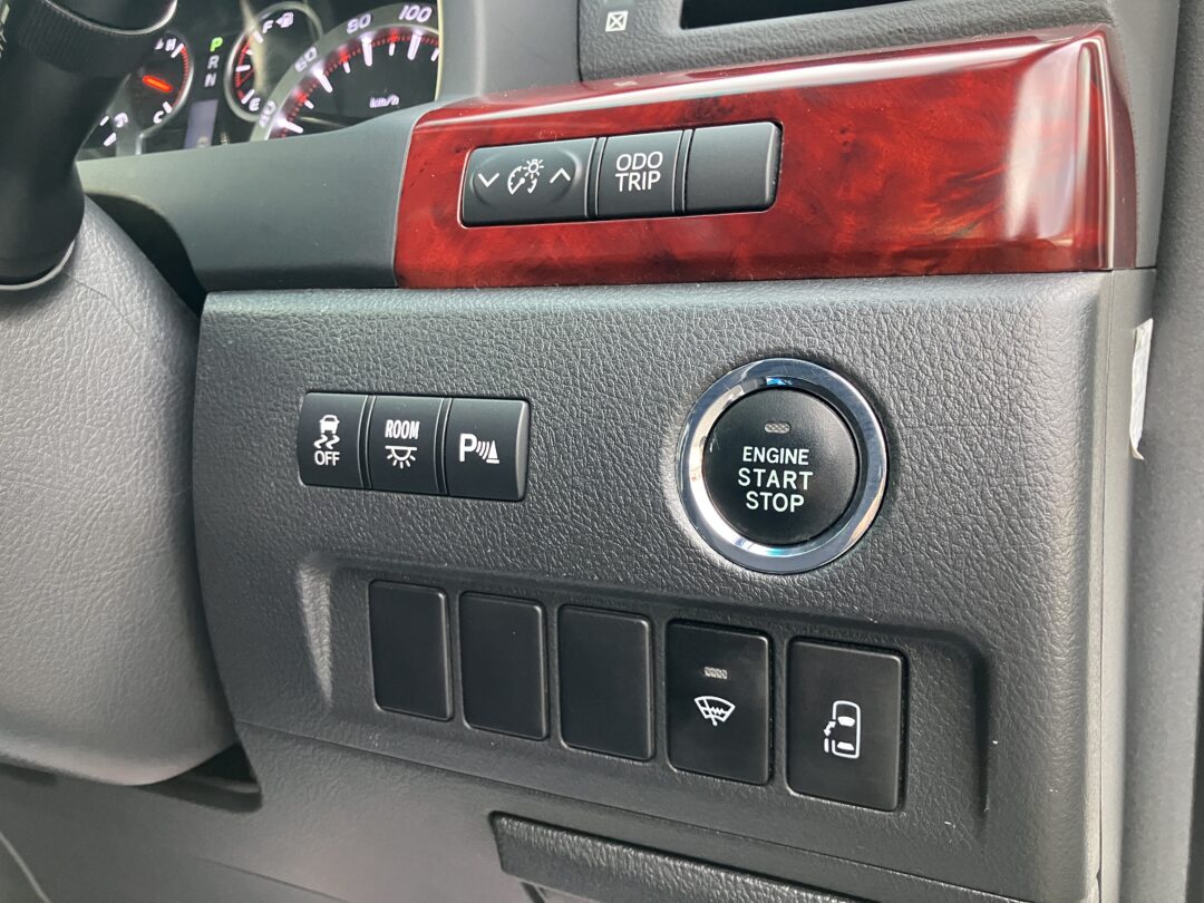 ヴェルファイア 5920