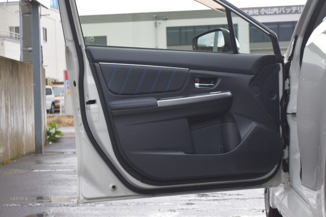 レヴォーグ 3223