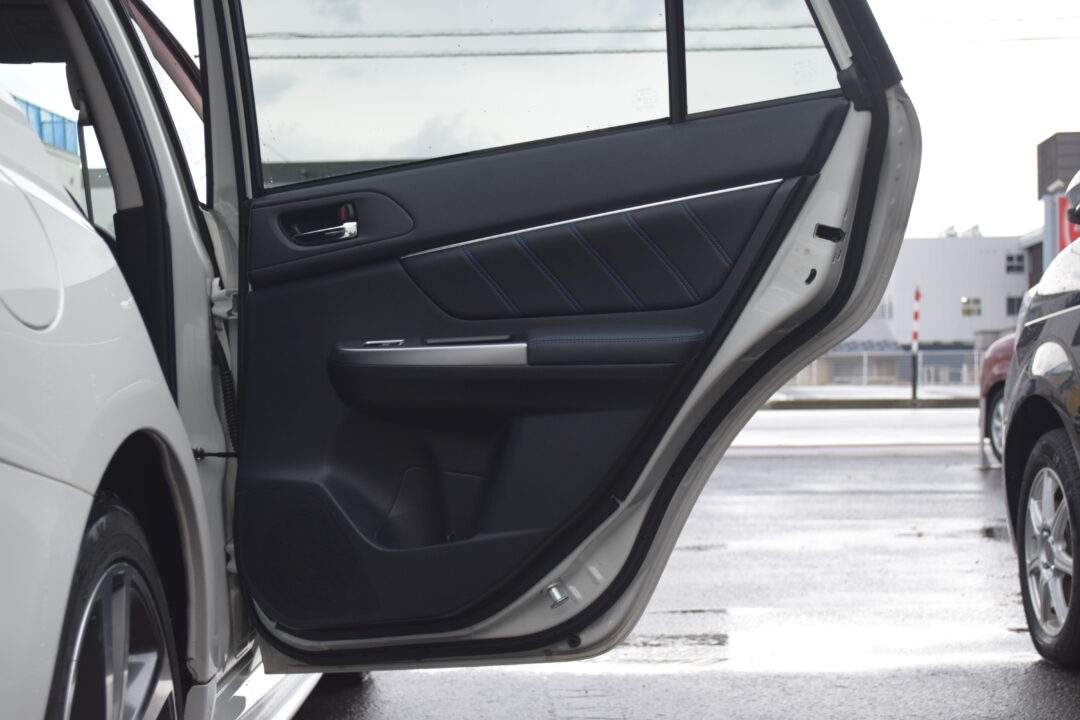 レヴォーグ 3223