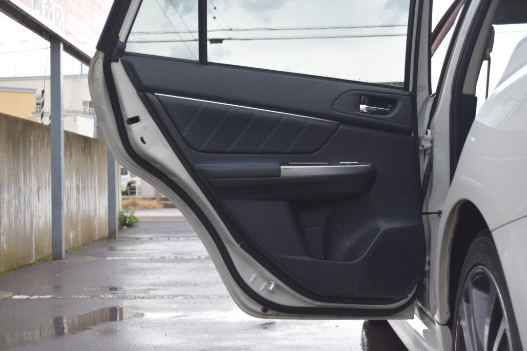 レヴォーグ 3223