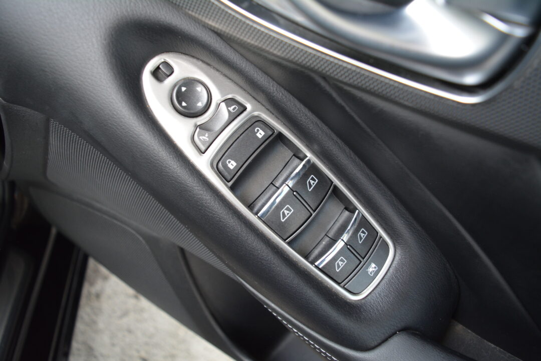 スカイライン8896