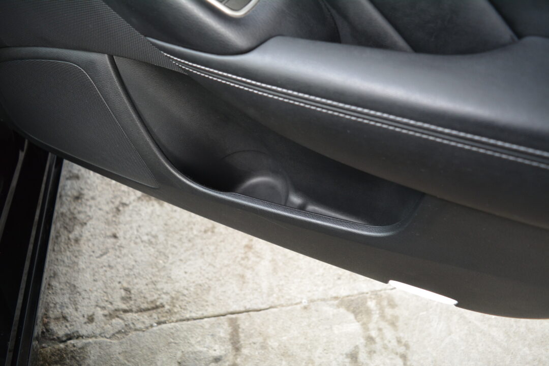 スカイライン8896