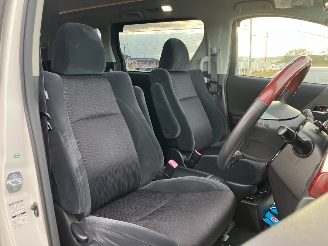 ヴェルファイア 5920