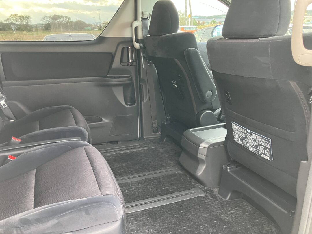 ヴェルファイア 5920