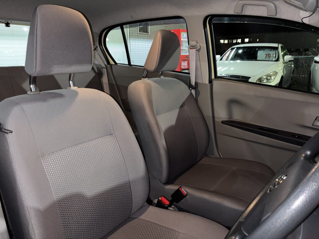 ミライース 7369