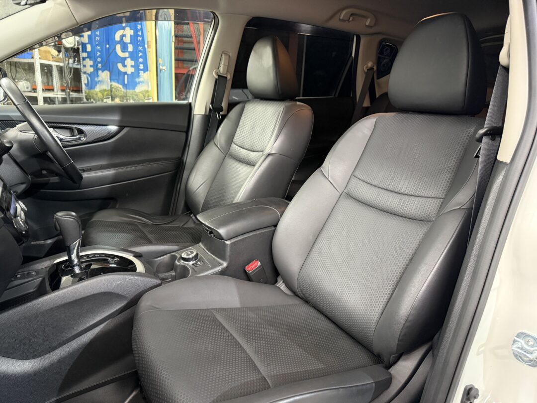 エクストレイル 8323