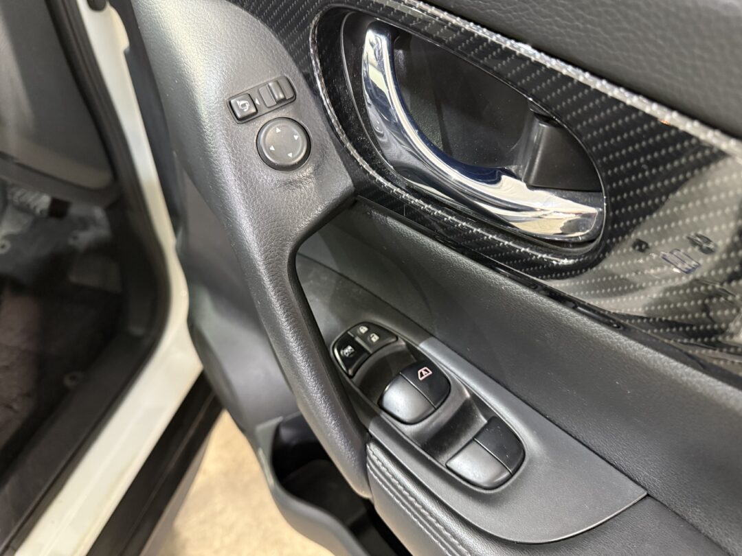 エクストレイル 8323