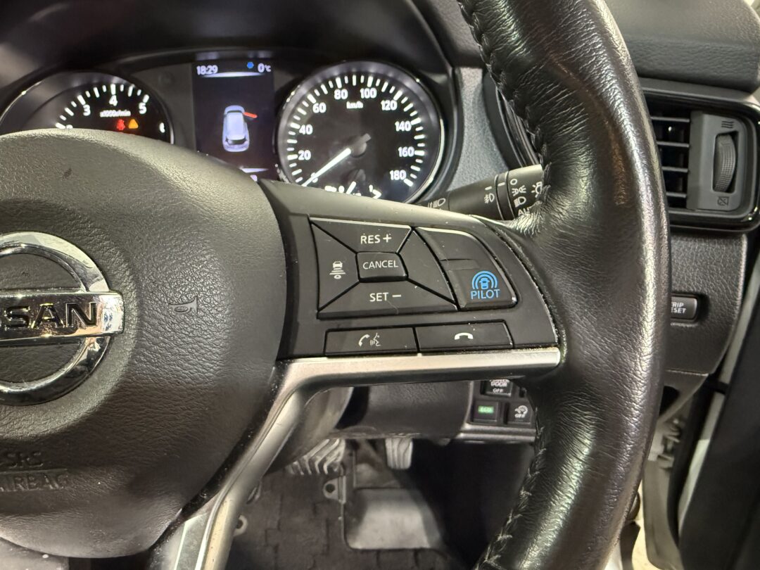 エクストレイル 8323