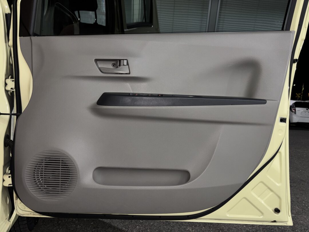 ミライース 7369