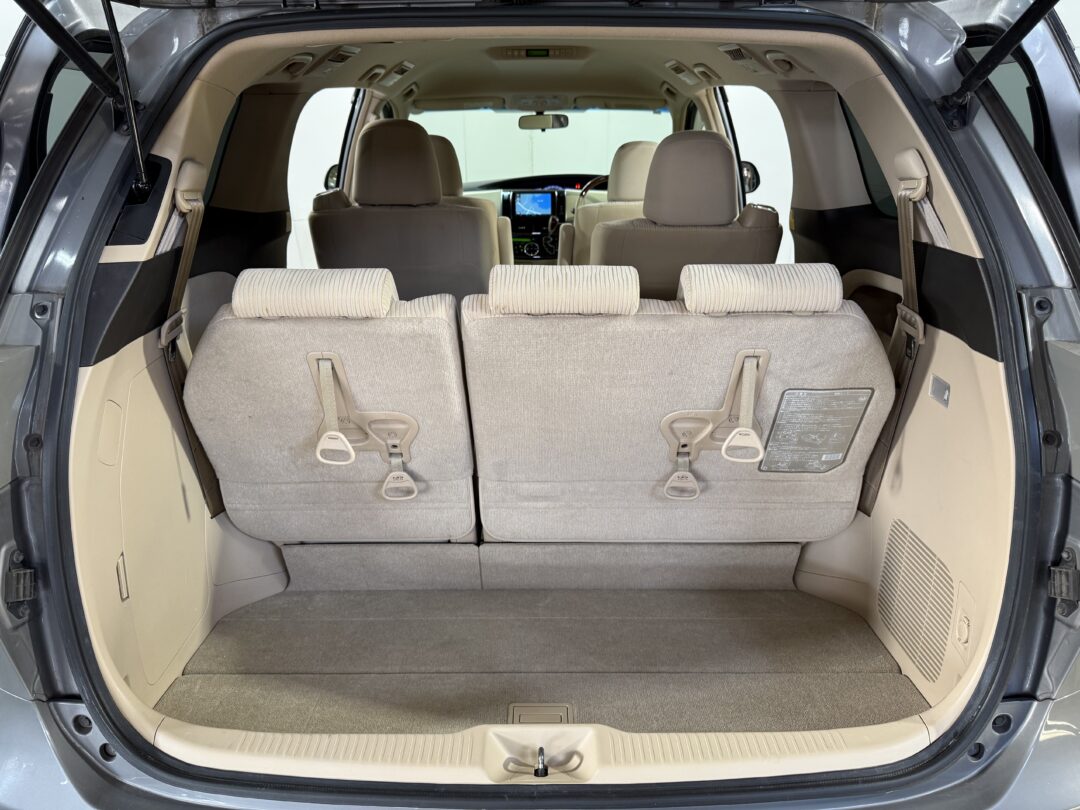 エスティマ 8202