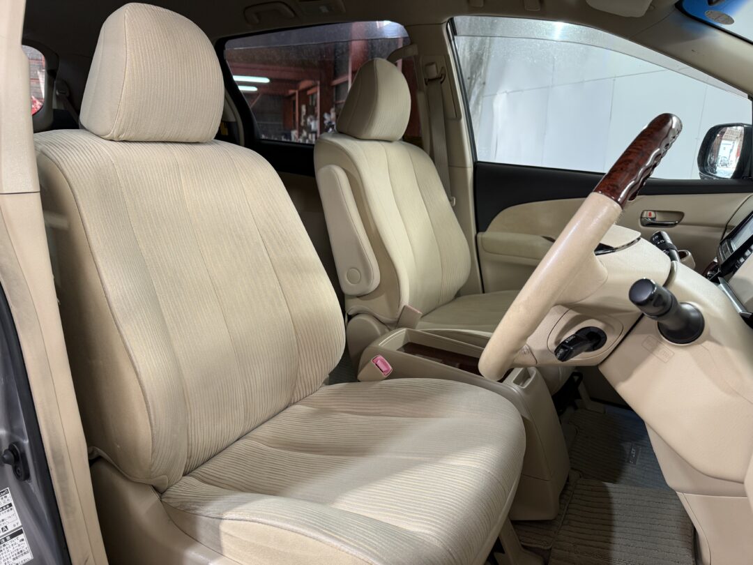 エスティマ 8202