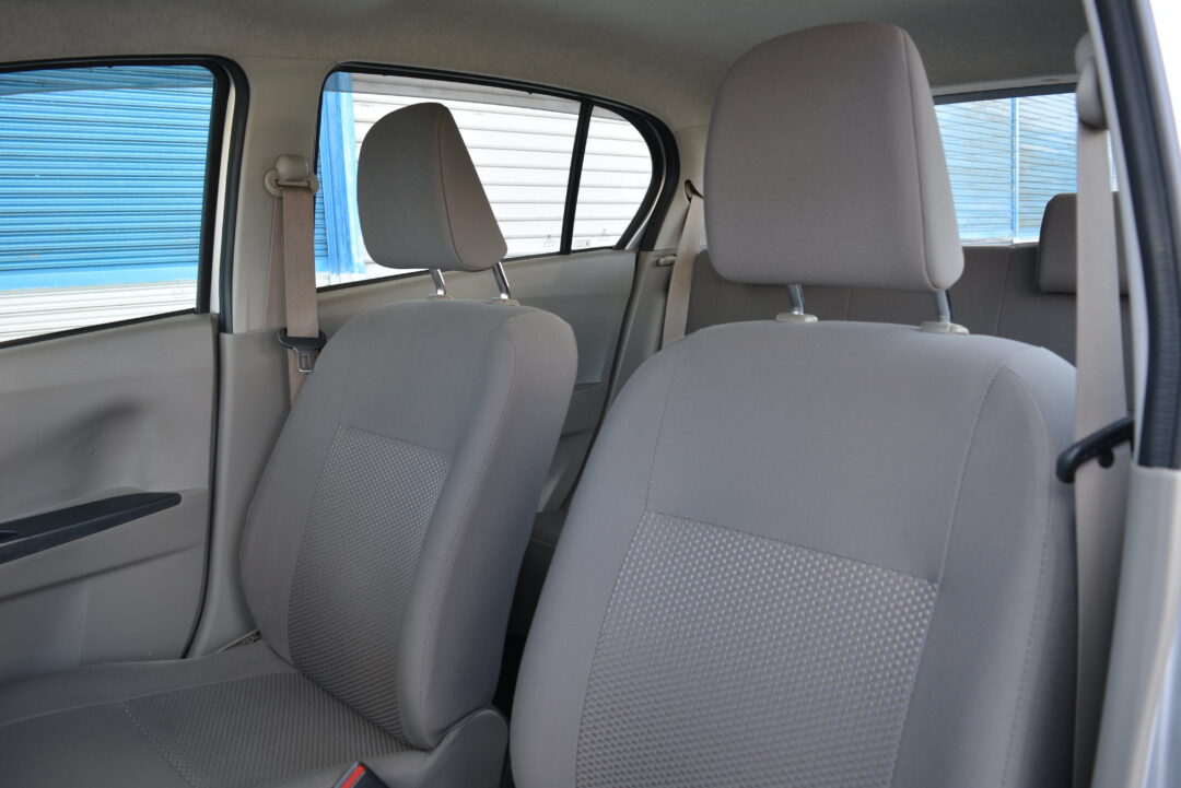 ミライース 1571