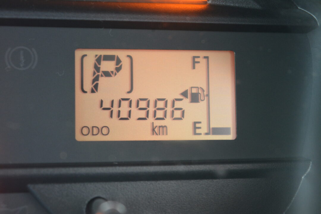 ミライース 1571