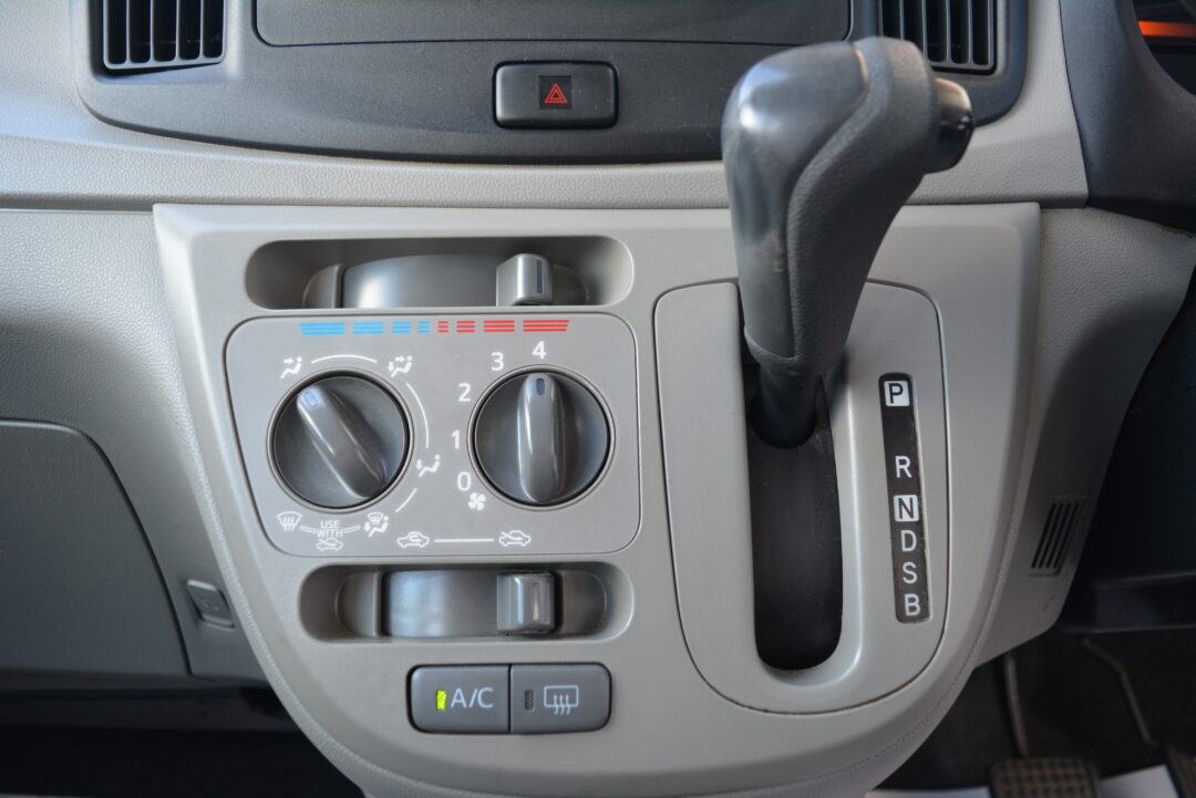 ミライース 1571