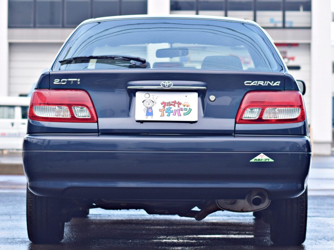 カリーナセダン 4716