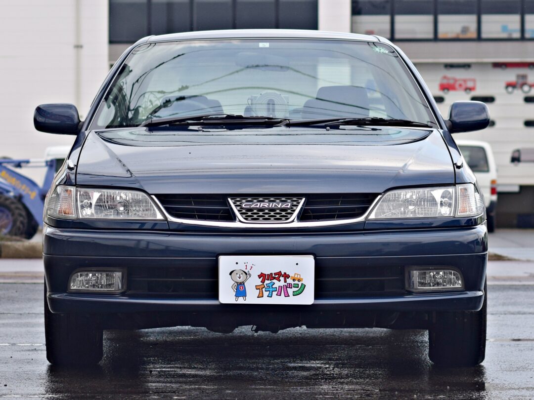 カリーナセダン 4716
