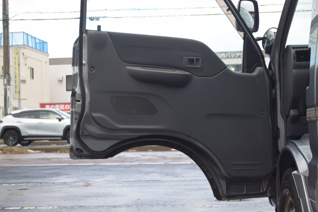 ボンゴバン 4368