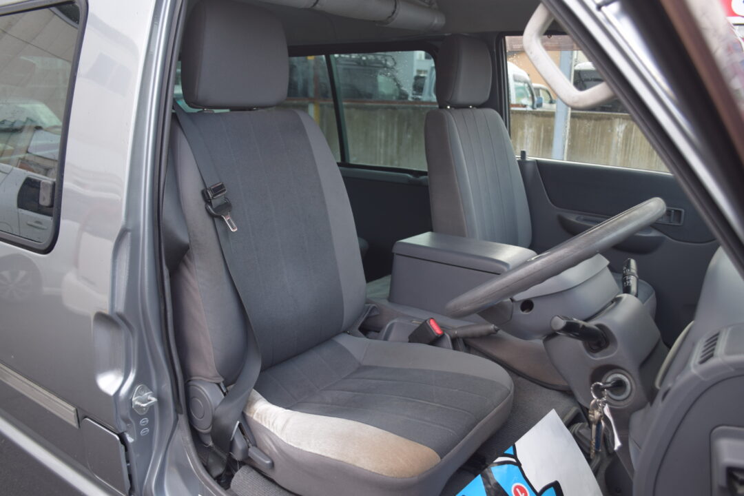 ボンゴバン 4368