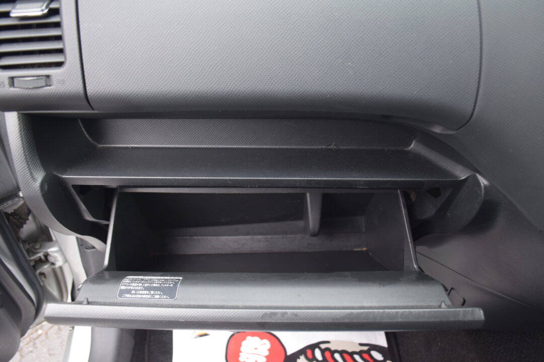 ラクティス 6824