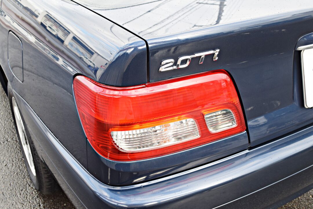 カリーナセダン 4716