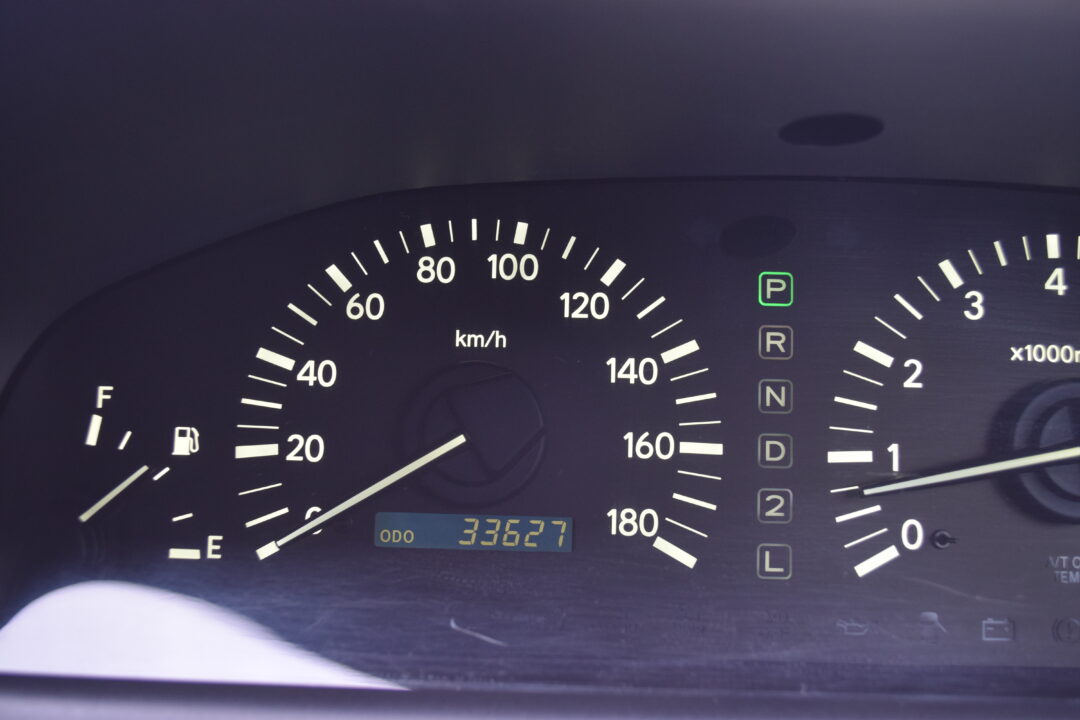 カリーナセダン 4716