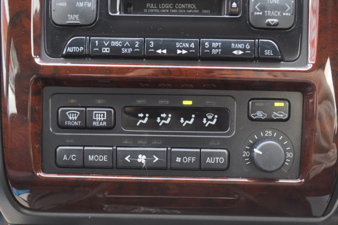 カリーナセダン 4716