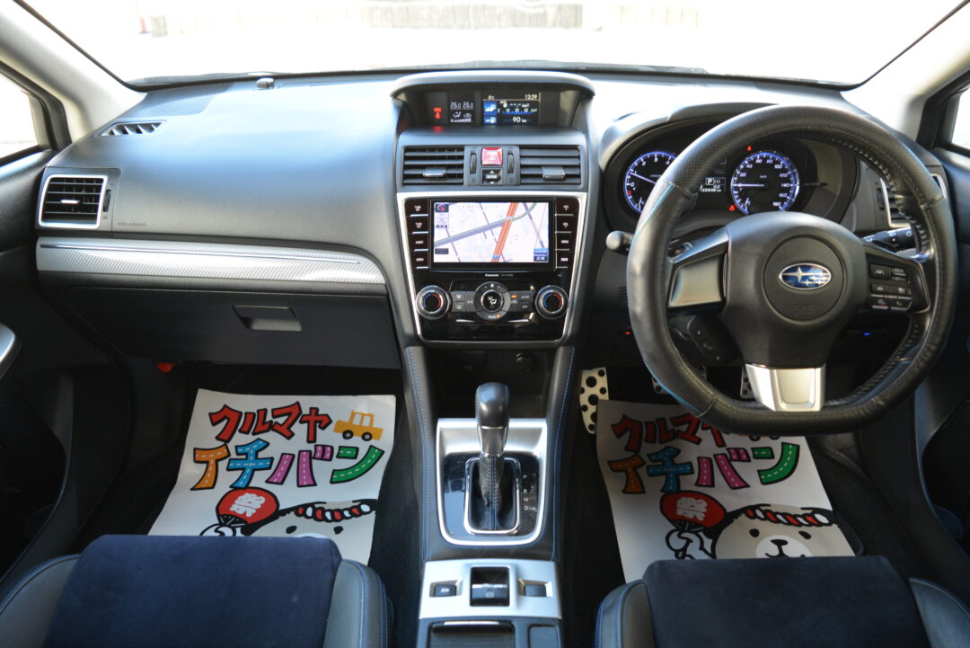 レヴォーグ 8283