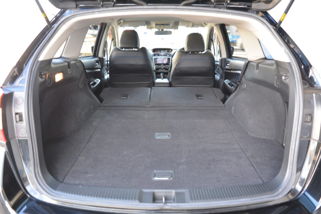 レヴォーグ 8283