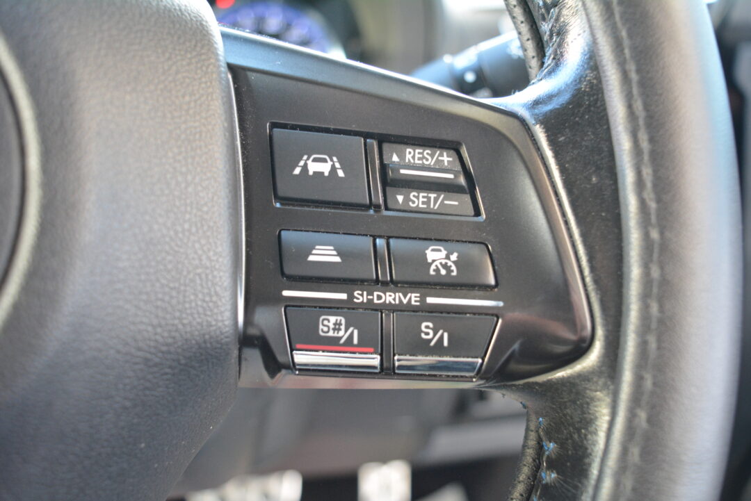 レヴォーグ 8283