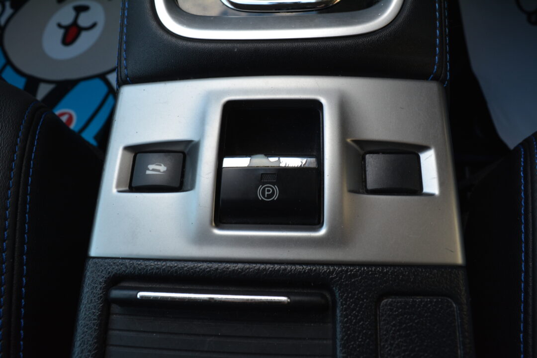 レヴォーグ 8283