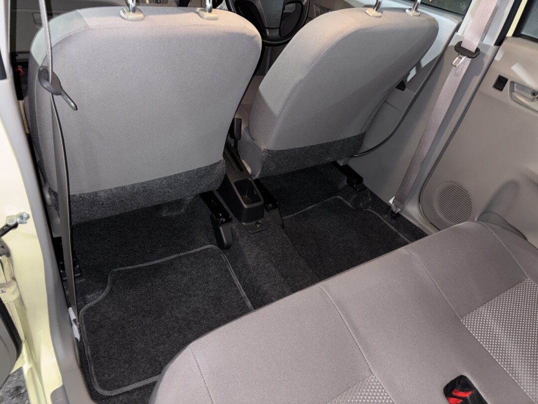 ミライース 7369