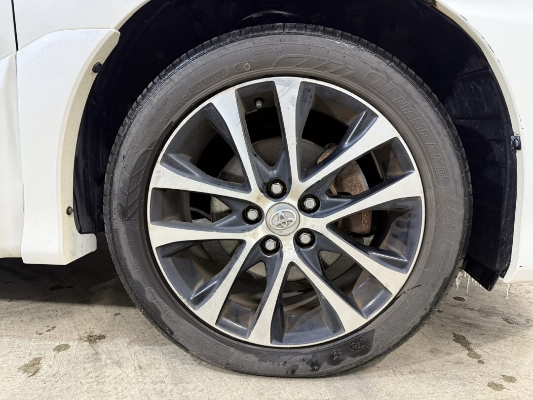 エスティマ 5718