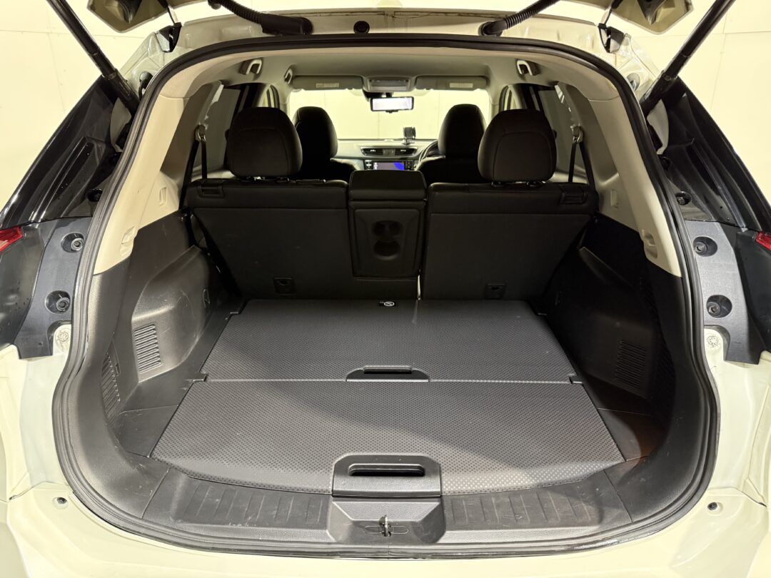 エクストレイル 8323