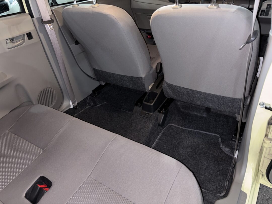 ミライース 7369