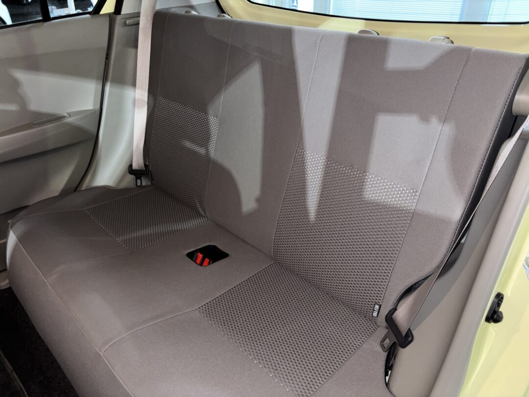 ミライース 7369