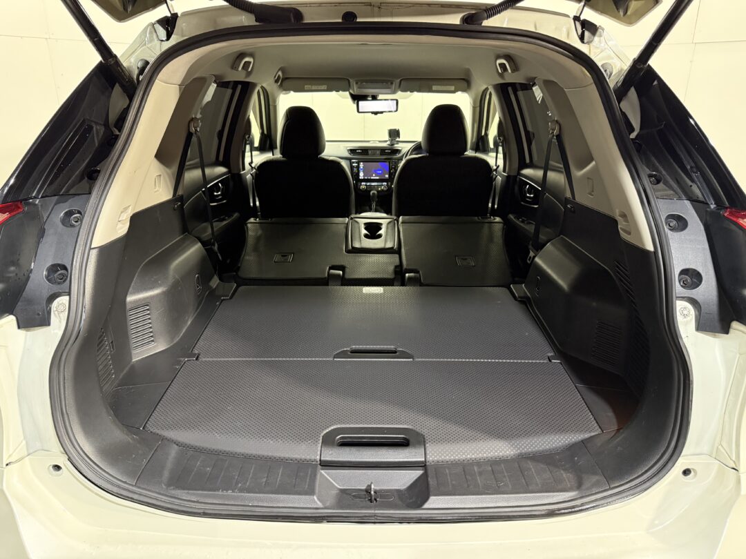 エクストレイル 8323