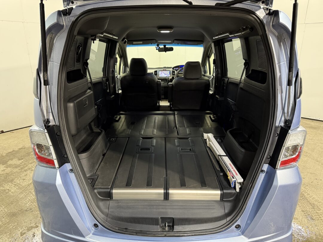 フリードスパイクハイブリッド8672